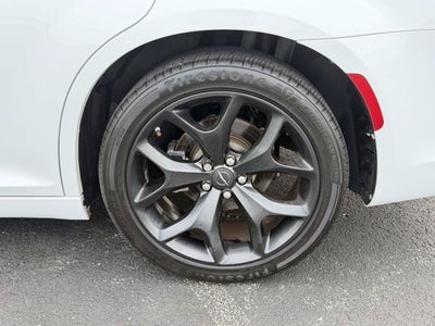 2022 Chrysler 300 300S