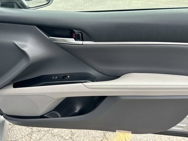 2020 Toyota Camry Hybrid XLE