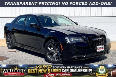 2023 Chrysler 300 Touring