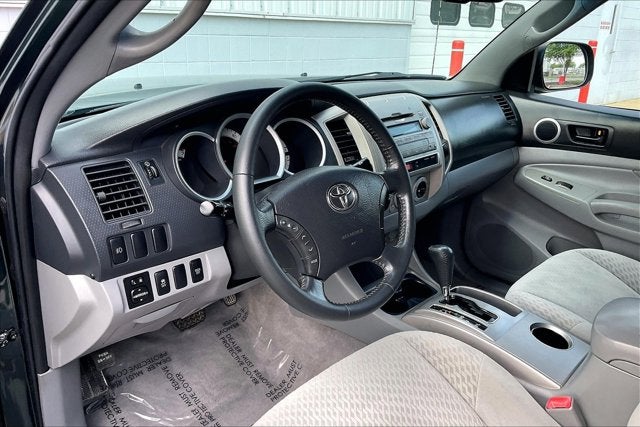 2011 Toyota TACOMA 4WD Double LB V6 AT (Natl)