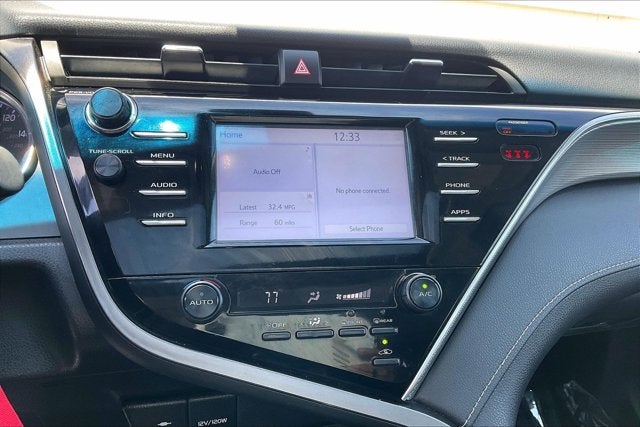 2018 Toyota Camry SE