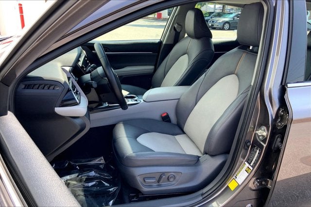 2020 Toyota Camry Hybrid Hybrid XLE