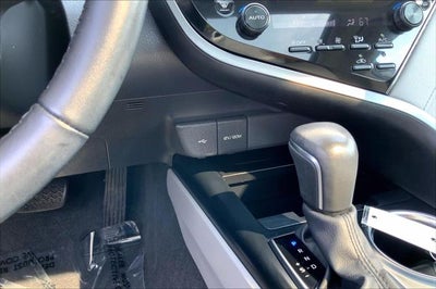 2020 Toyota Camry Hybrid Hybrid XLE