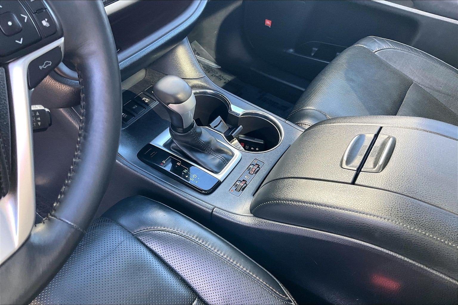 2014 Toyota HIGHLANDER Limited Platinum