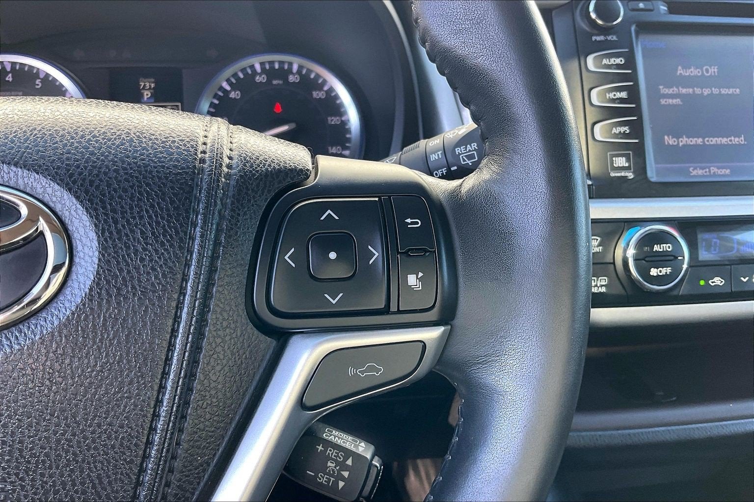 2014 Toyota HIGHLANDER Limited Platinum