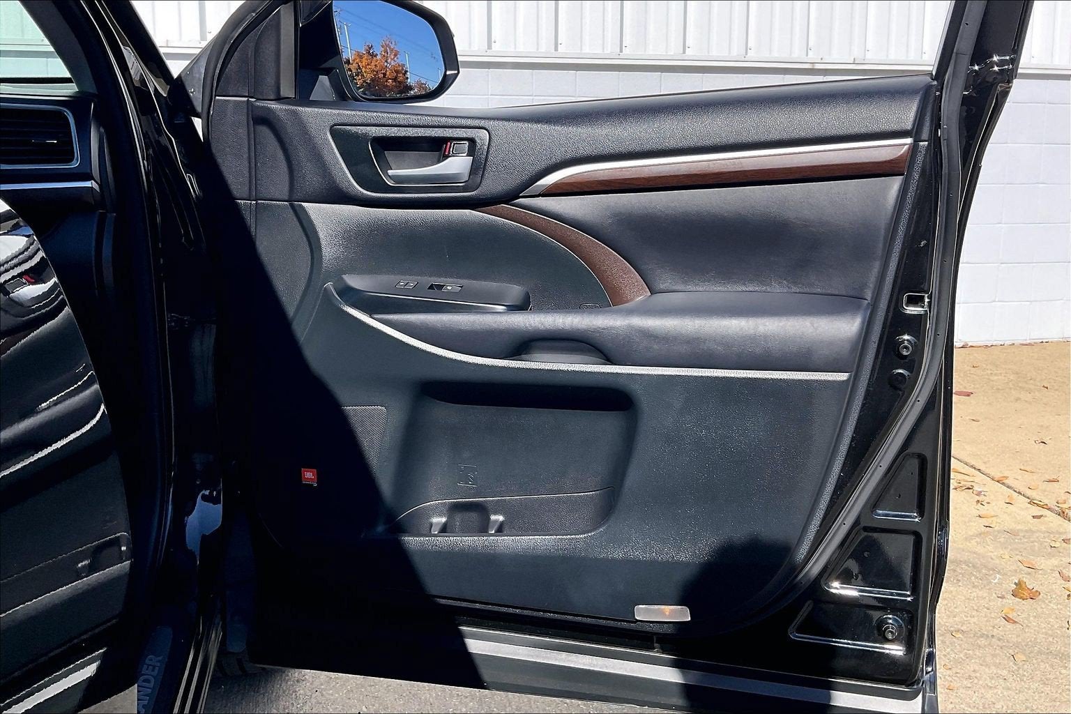 2014 Toyota HIGHLANDER Limited Platinum