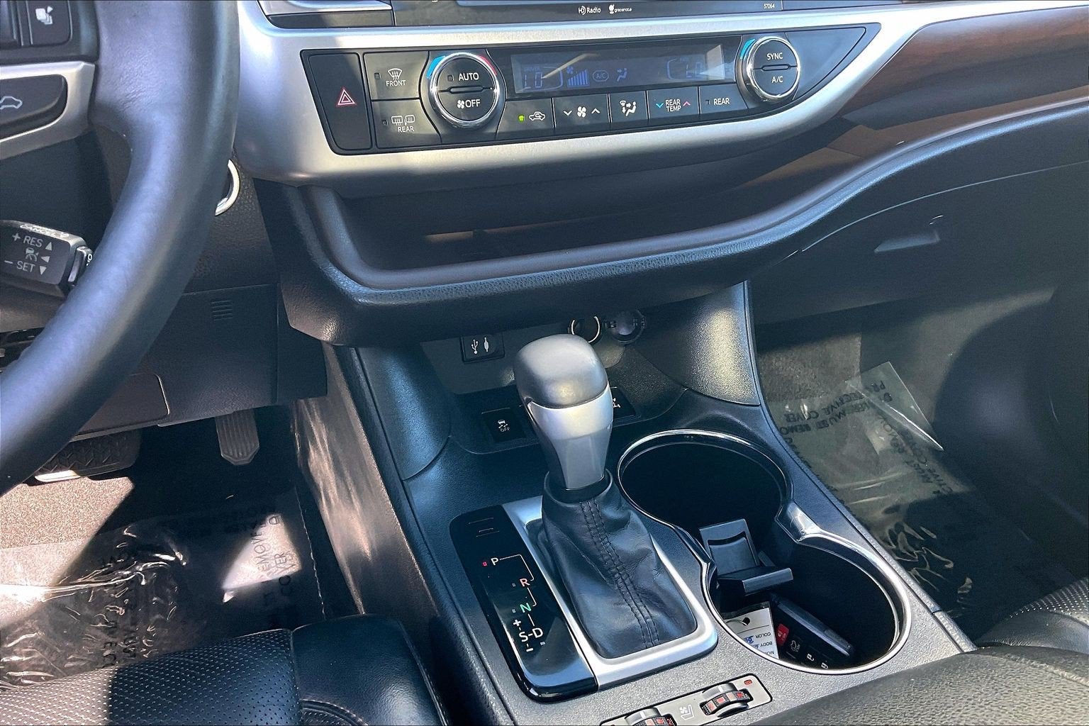 2014 Toyota HIGHLANDER Limited Platinum