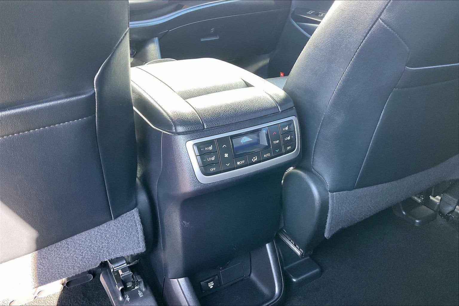 2014 Toyota HIGHLANDER Limited Platinum
