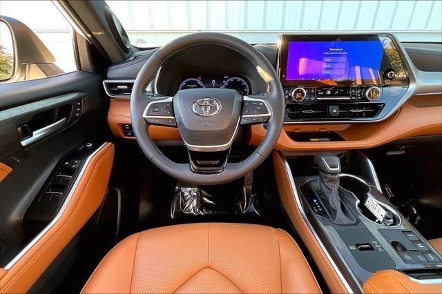 2026 Toyota Highlander Hybrid Hybrid Platinum