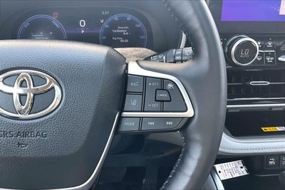 2024 Toyota Highlander Hybrid Hybrid Platinum