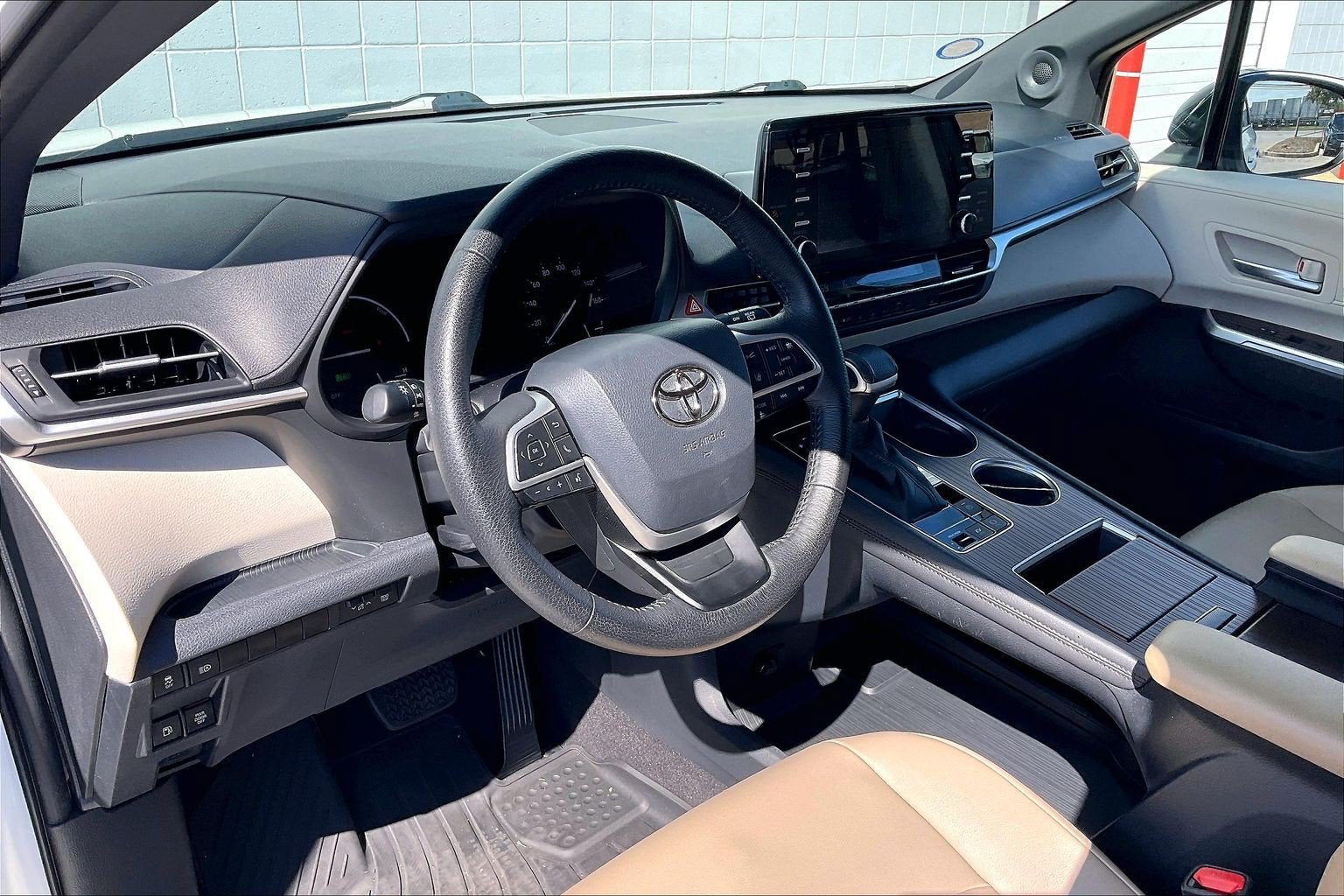 2021 Toyota Sienna XLE