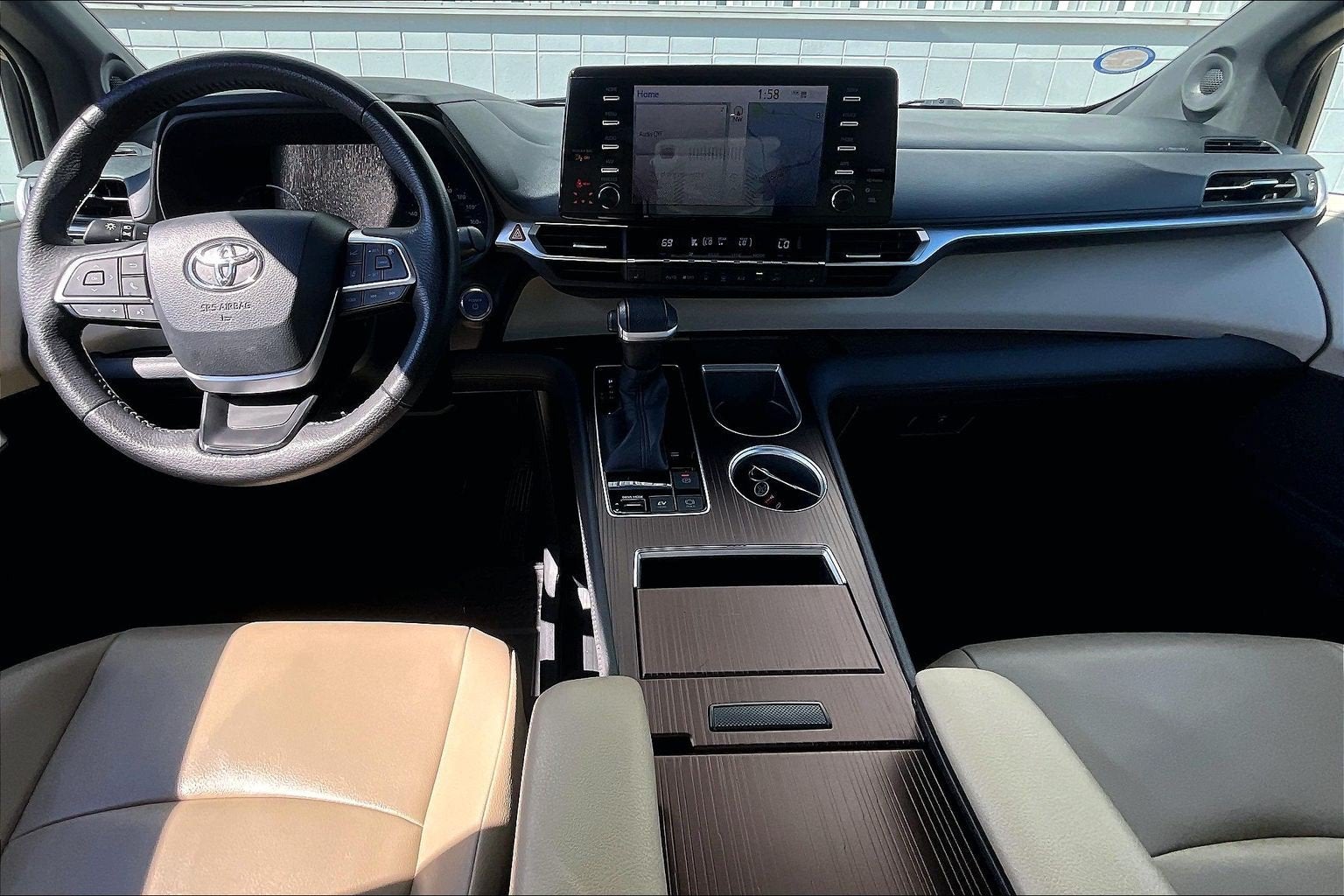 2021 Toyota Sienna XLE