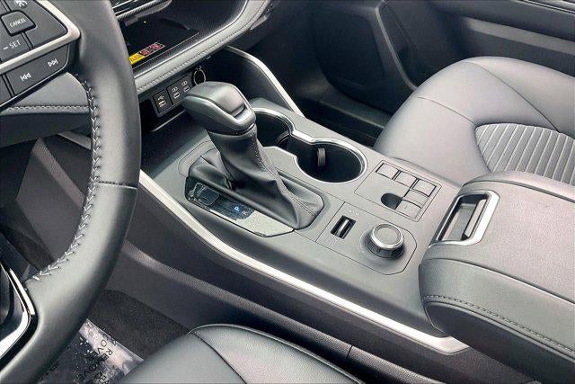 2025 Toyota HIGHLANDER XSE