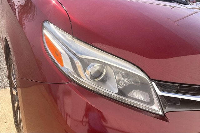 2019 Toyota Sienna Base