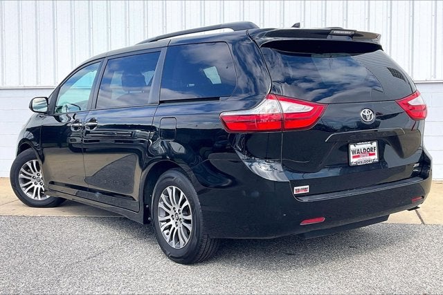 2019 Toyota Sienna Base