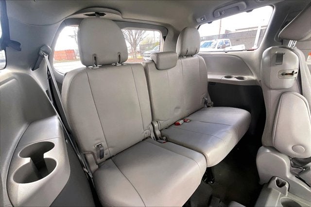 2019 Toyota Sienna Base