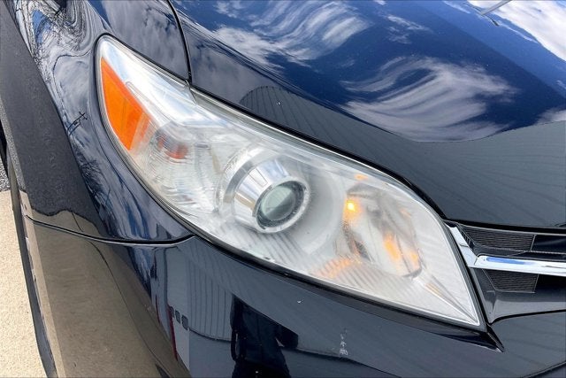 2019 Toyota Sienna Base