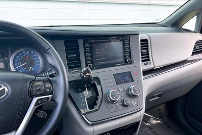 2019 Toyota Sienna Base