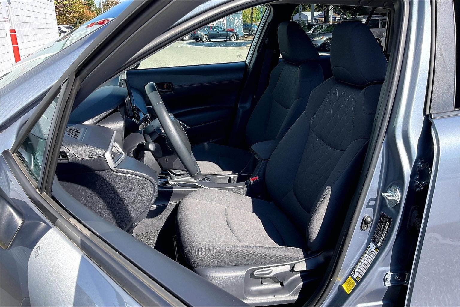 2025 Toyota Corolla Cross LE