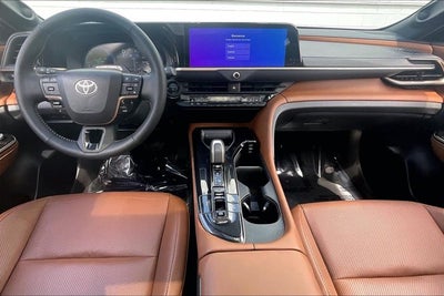 2025 Toyota Crown Signia Limited