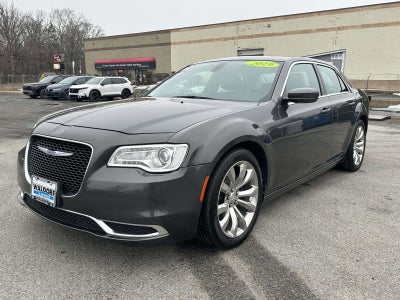 2019 Chrysler 300 Touring L