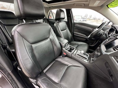 2019 Chrysler 300 Touring L