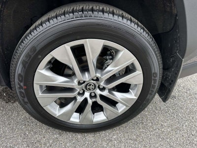 2025 Toyota RAV4 XLE Premium