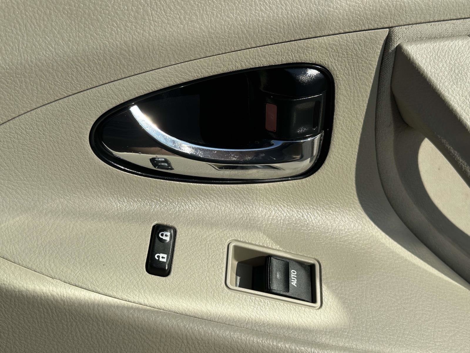 2010 Toyota Camry LE