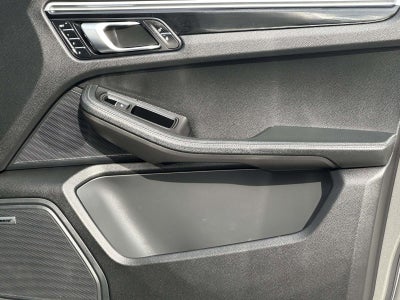 2018 Porsche Macan Base