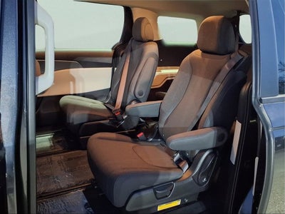 2023 Kia Carnival MPV LX