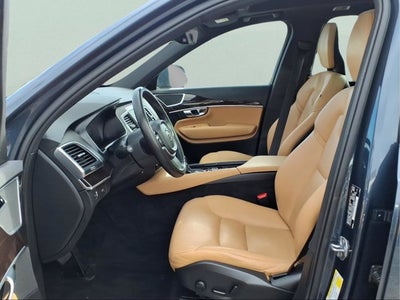 2019 Volvo XC90 Momentum