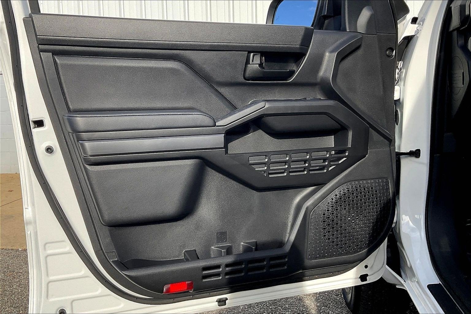 2025 Toyota Tacoma 2WD SR5