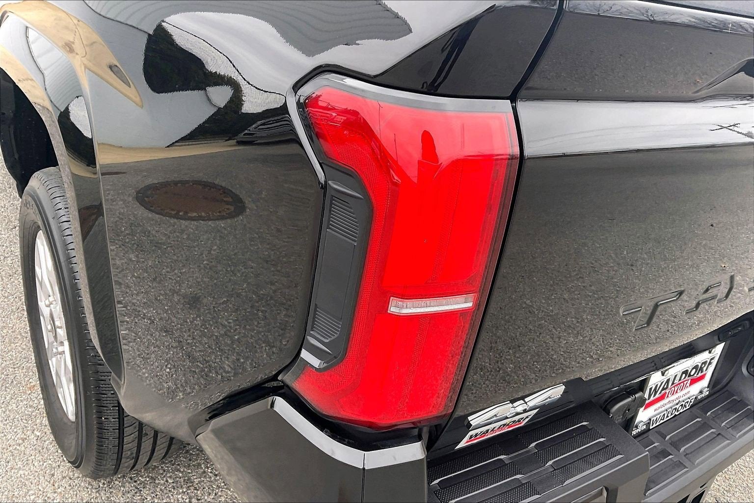 2025 Toyota Tacoma 4WD SR5