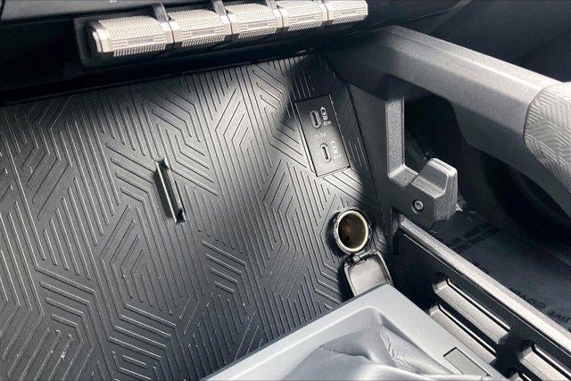 2025 Toyota Tacoma 4WD SR5