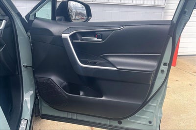 2023 Toyota RAV4 Hybrid XLE