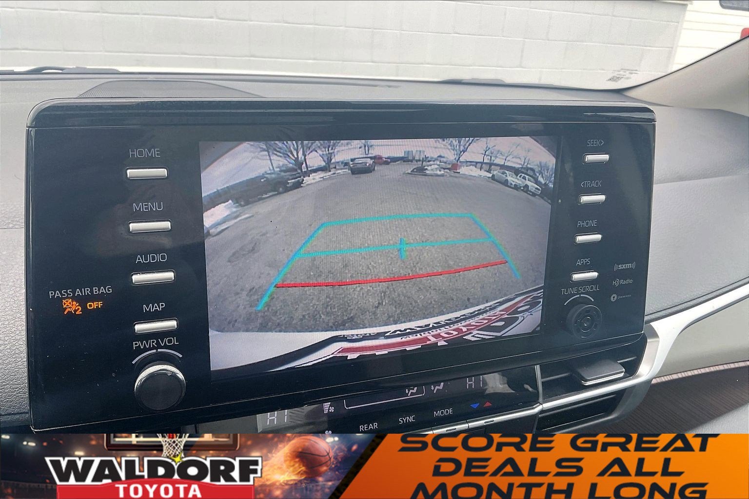 2023 Toyota Sienna LE