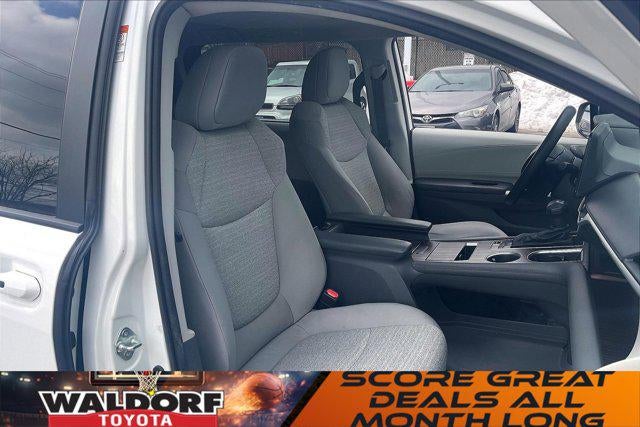 2023 Toyota Sienna LE