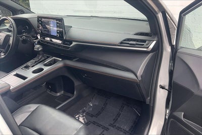 2022 Toyota Sienna XSE