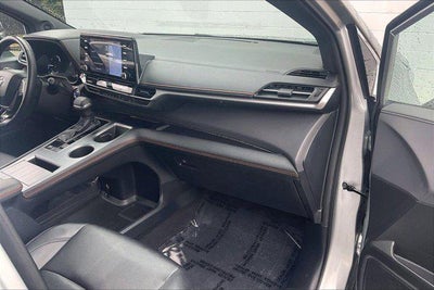 2022 Toyota Sienna XSE