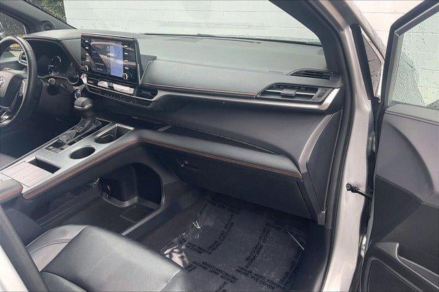 2022 Toyota Sienna XSE