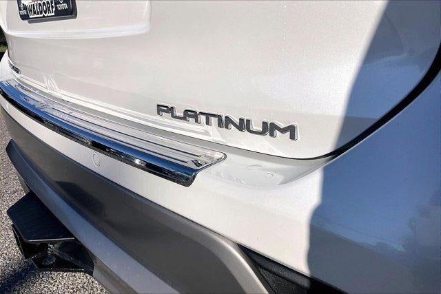 2024 Toyota Highlander Hybrid Platinum