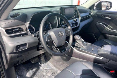 2021 Toyota Highlander Hybrid XLE