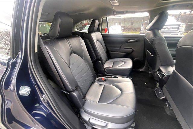 2025 Toyota Highlander XLE