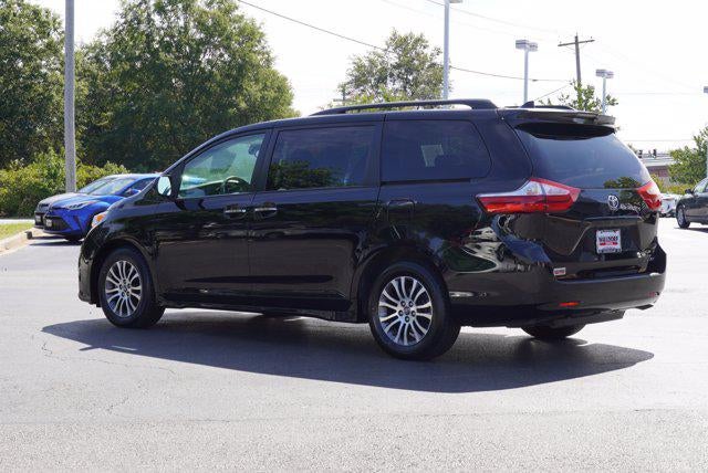 2019 Toyota Sienna XLE