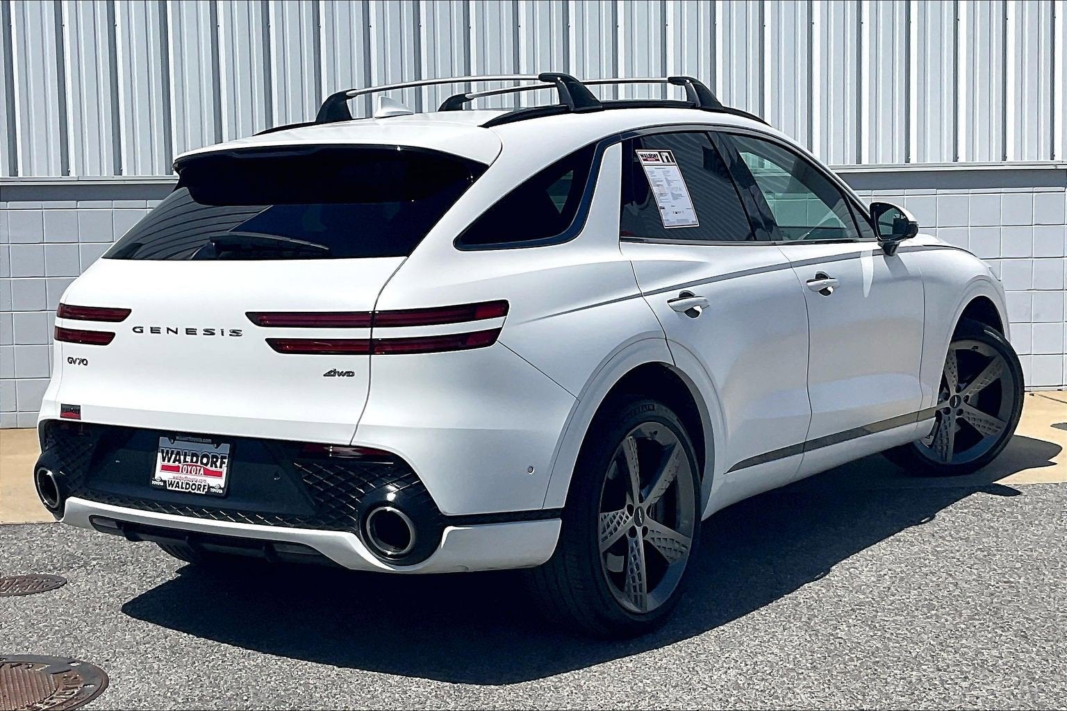 2023 Genesis GV70 2.5T