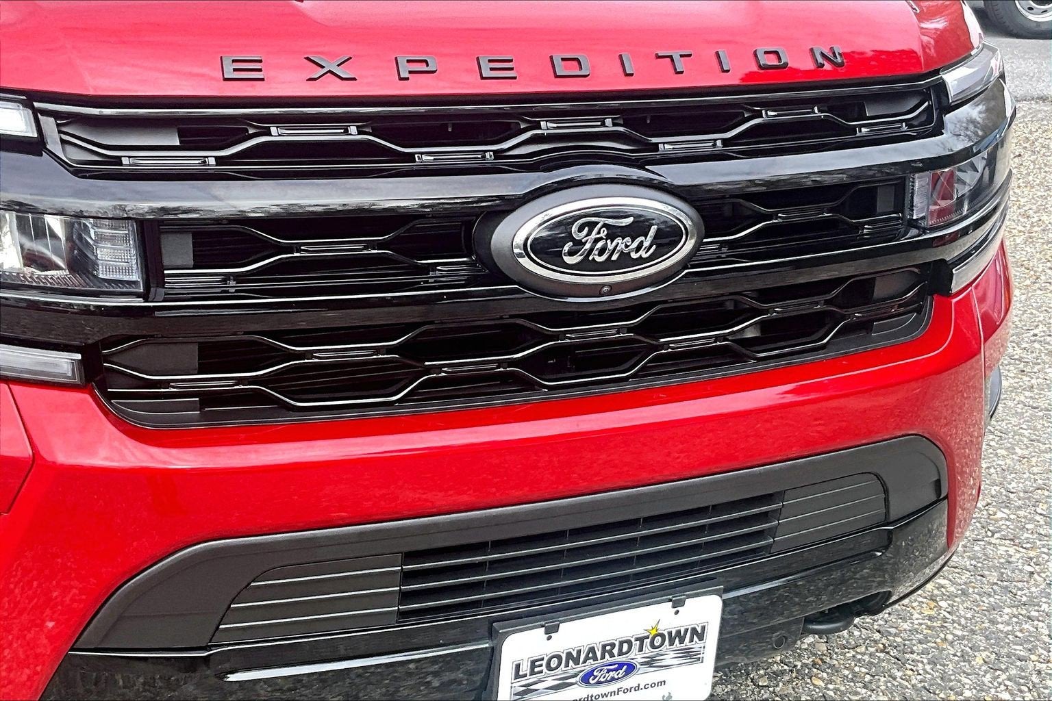 2022 Ford Expedition Max Limited STEALTH PERFORMANCE PKG