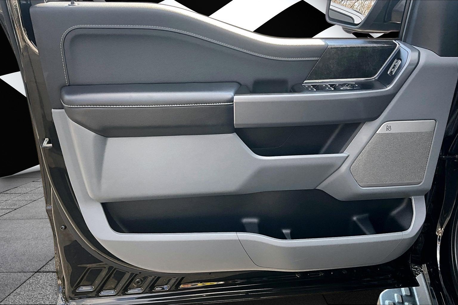 2024 Ford F-150 Lightning Flash