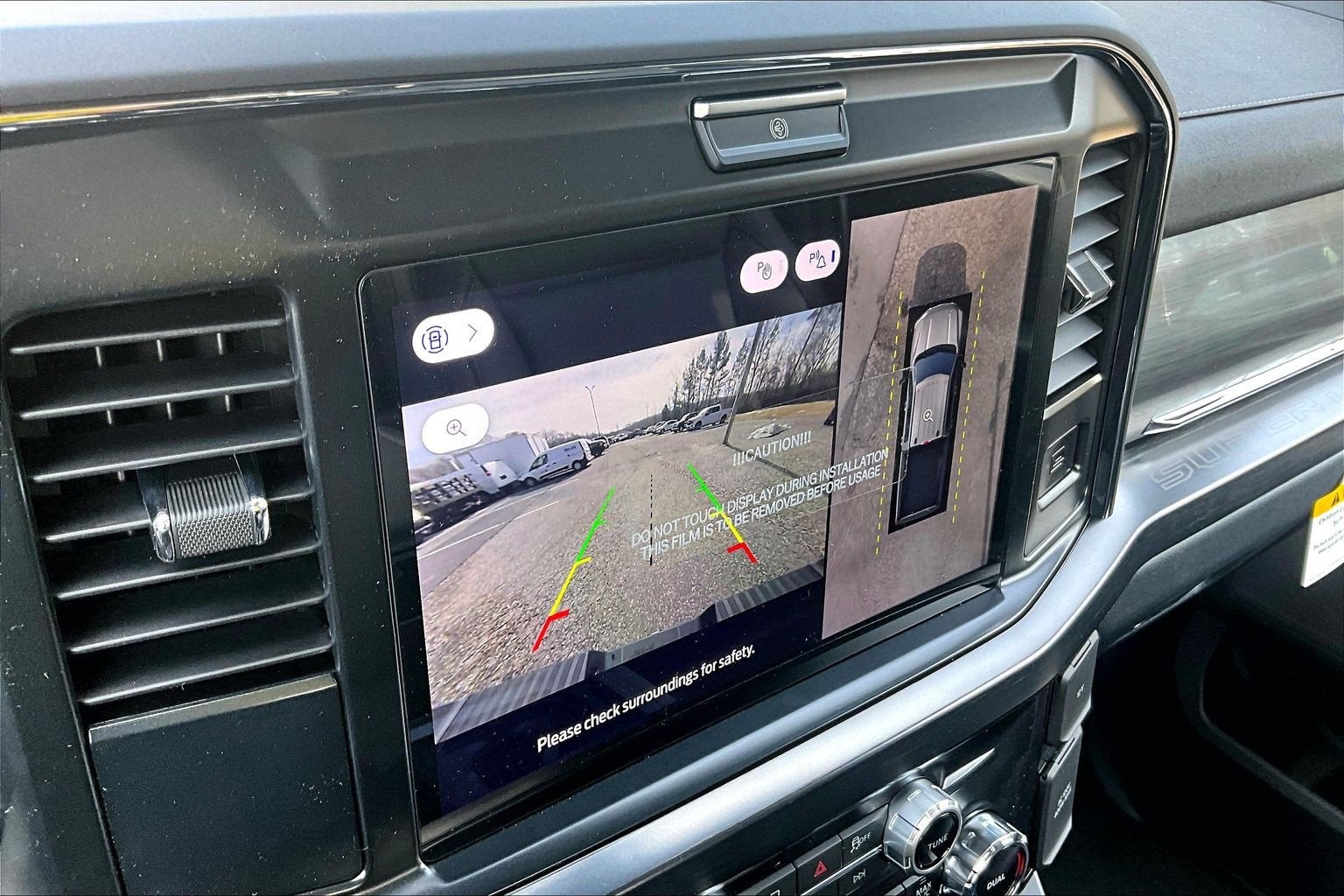 2026 Ford Super Duty F-350 SRW LARIAT