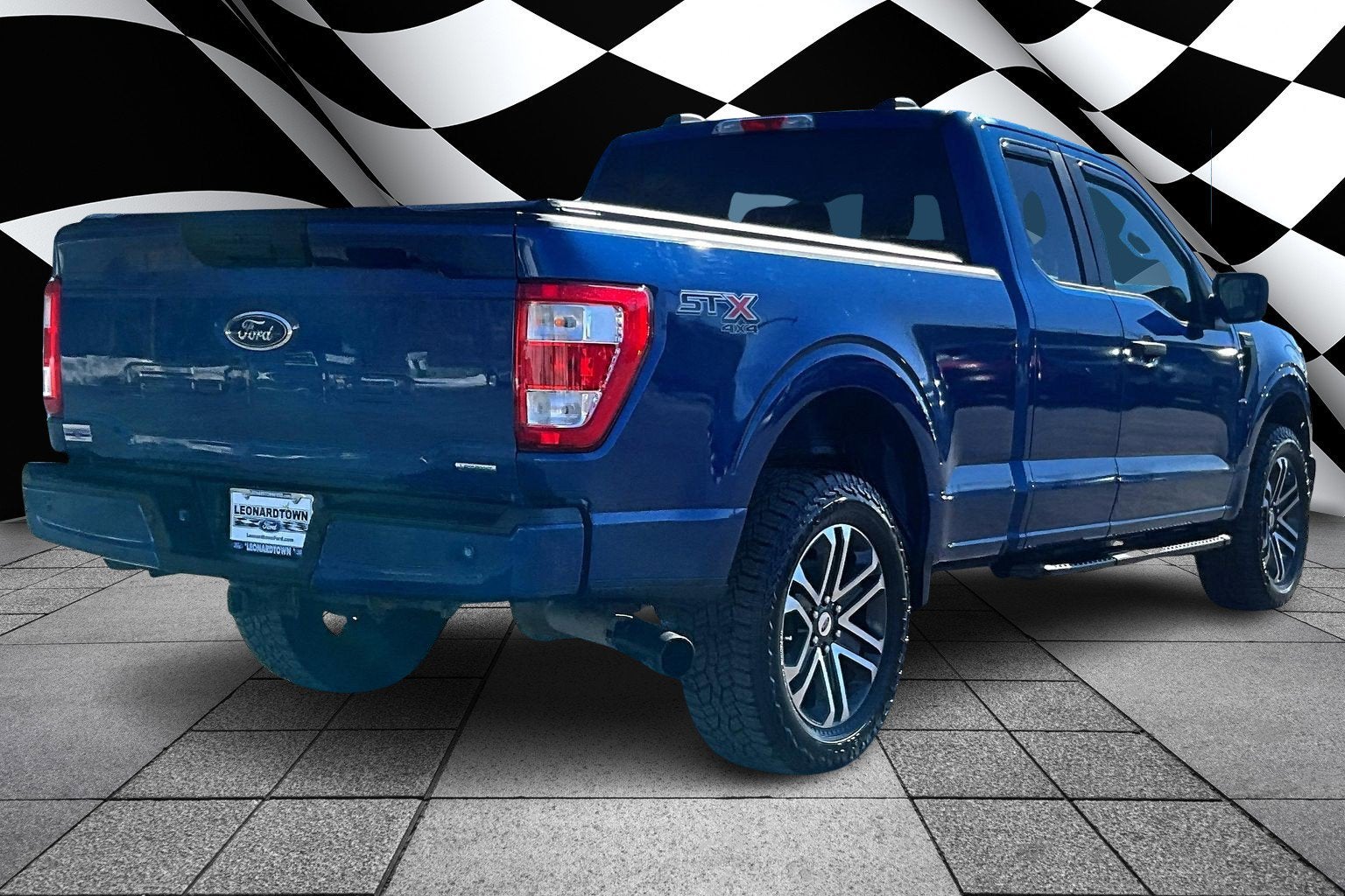 2023 Ford F-150 STX 4WD SUPERCAB