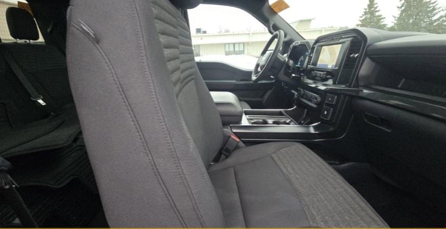 2023 Ford F-150 STX V8 CREW 4WD